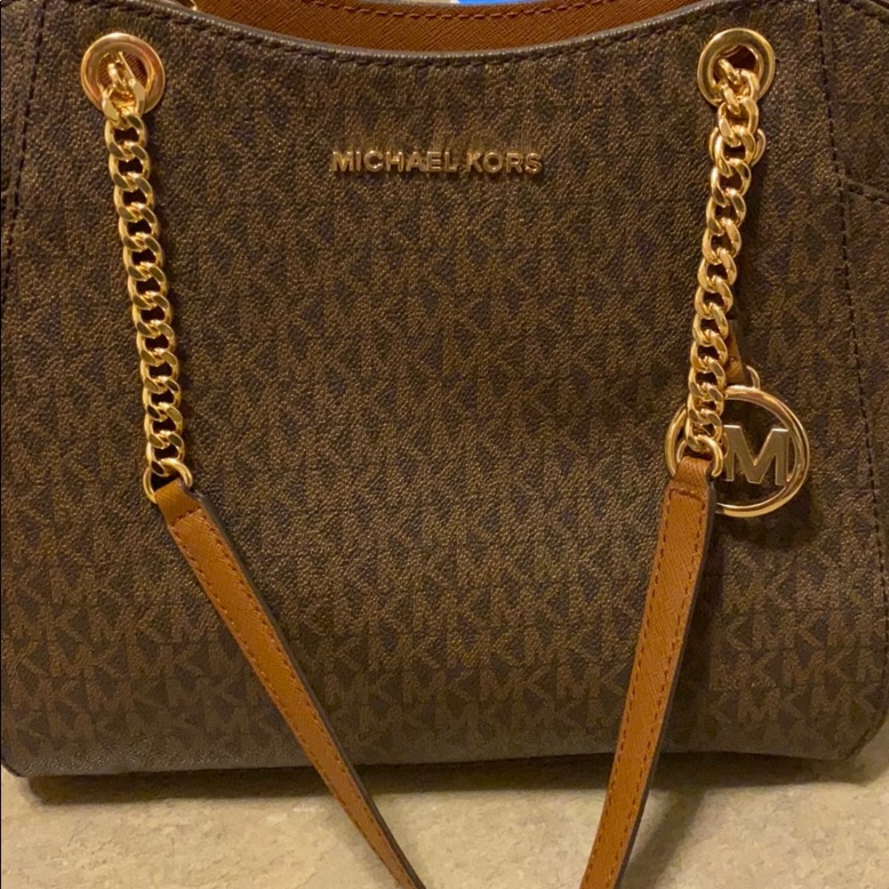 Michael Kors Large Jet Set Chain Shoulder Tote